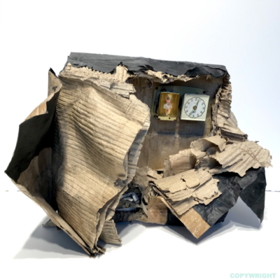 art-abstraction-sculpture-carton-objets recyclés-encre de chine-Hélène Patenaude